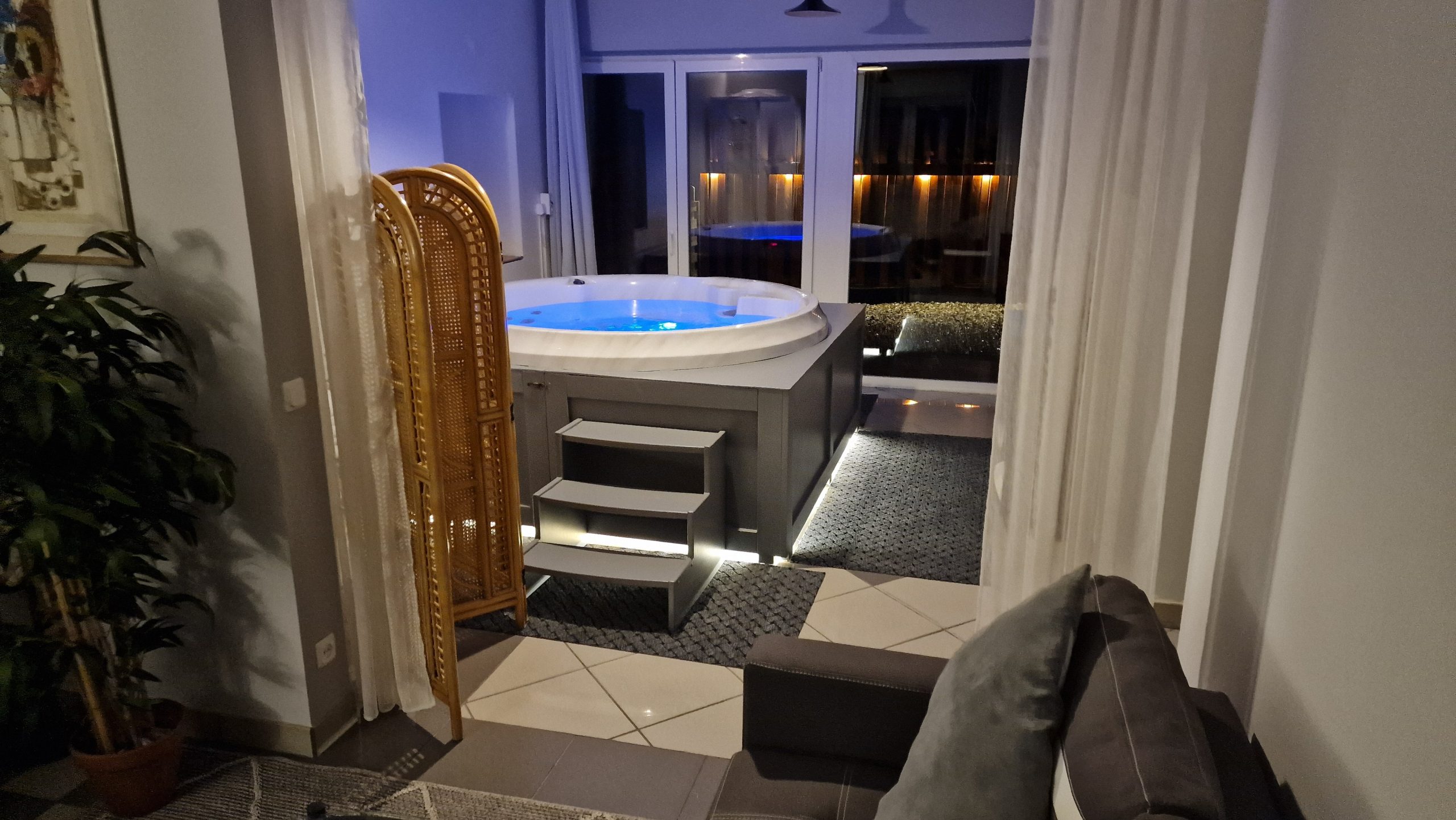 apartament z jacuzzi